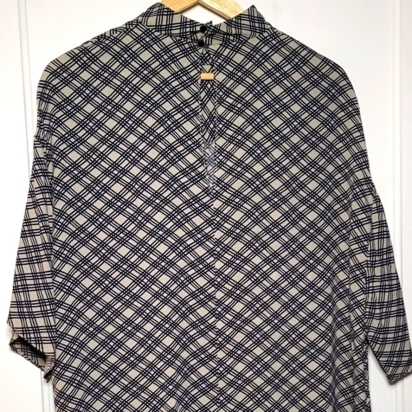 ZARA Flowy Plaid Blouse, Key Hole Style in Back Large - Picture 3 of 6